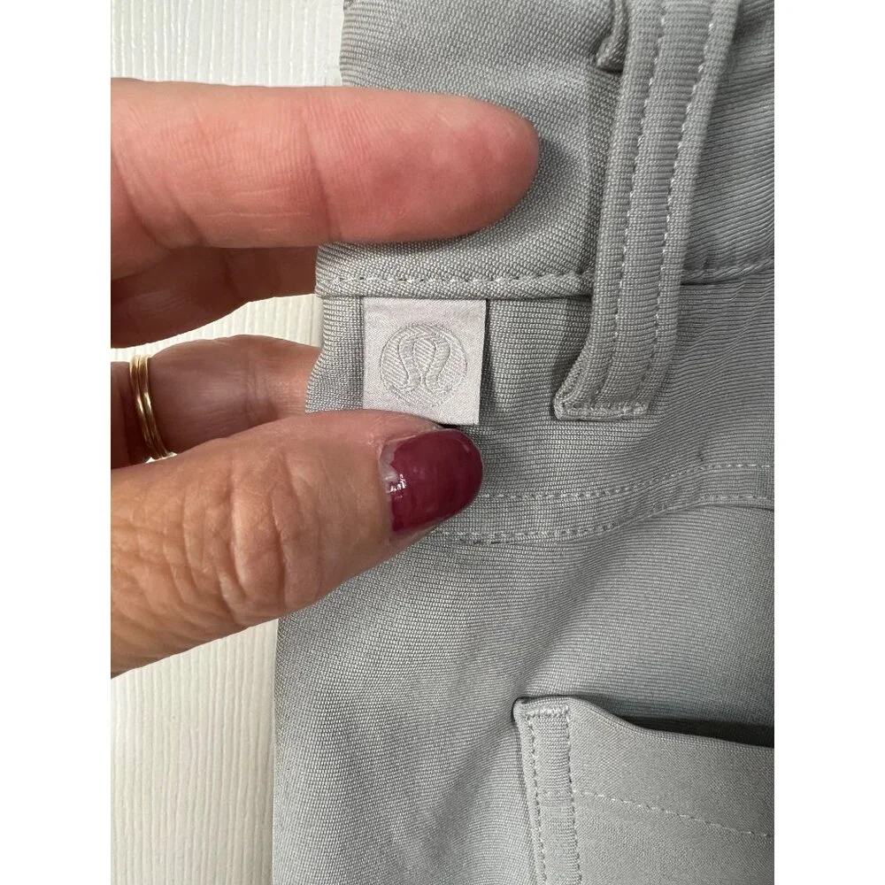 Lululemon Mens Light Gray ABC Pants Size 40 With Back & Front Pockets - Comfy